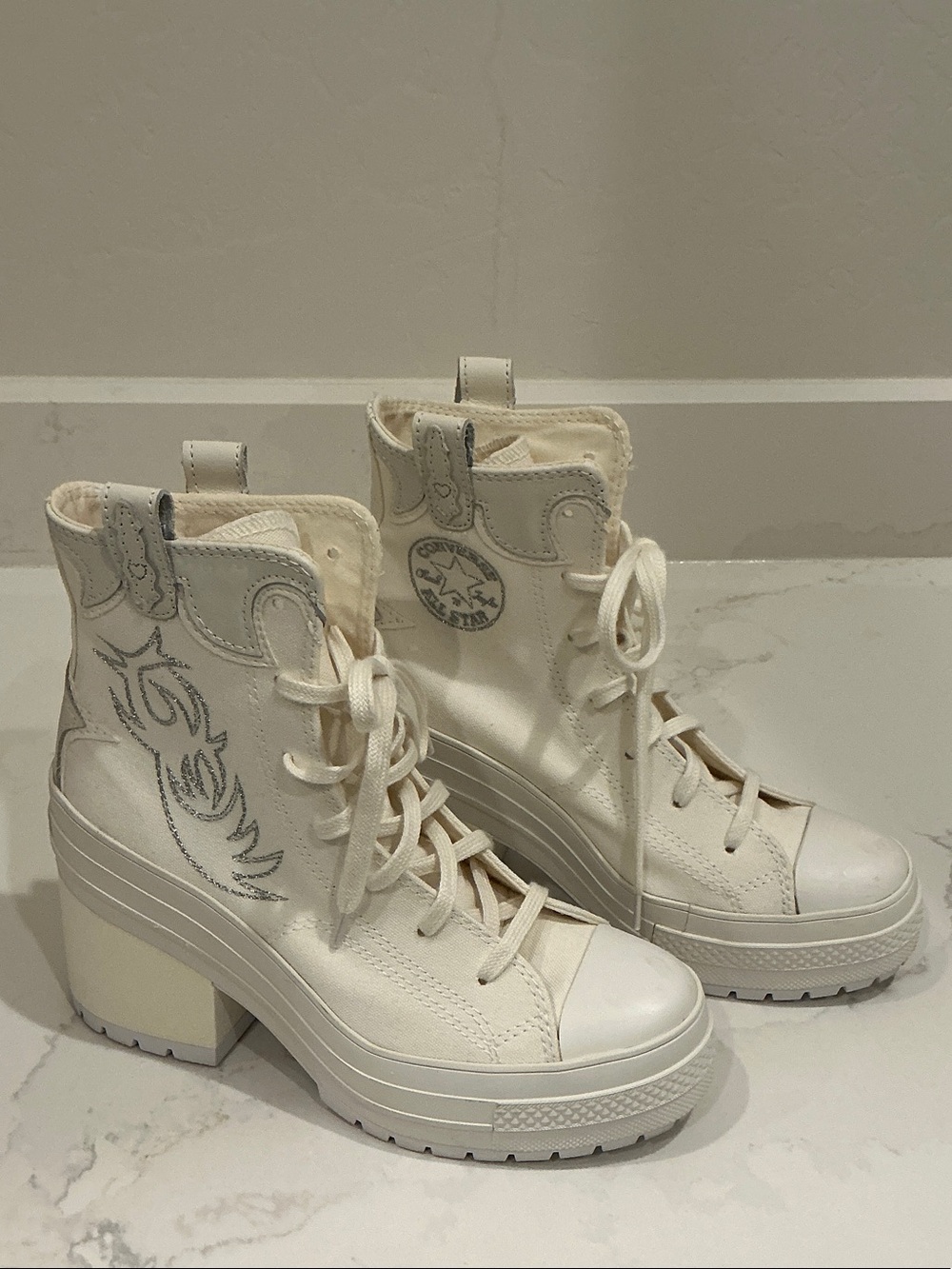 Converse Western Style Heeled Platform Boot
